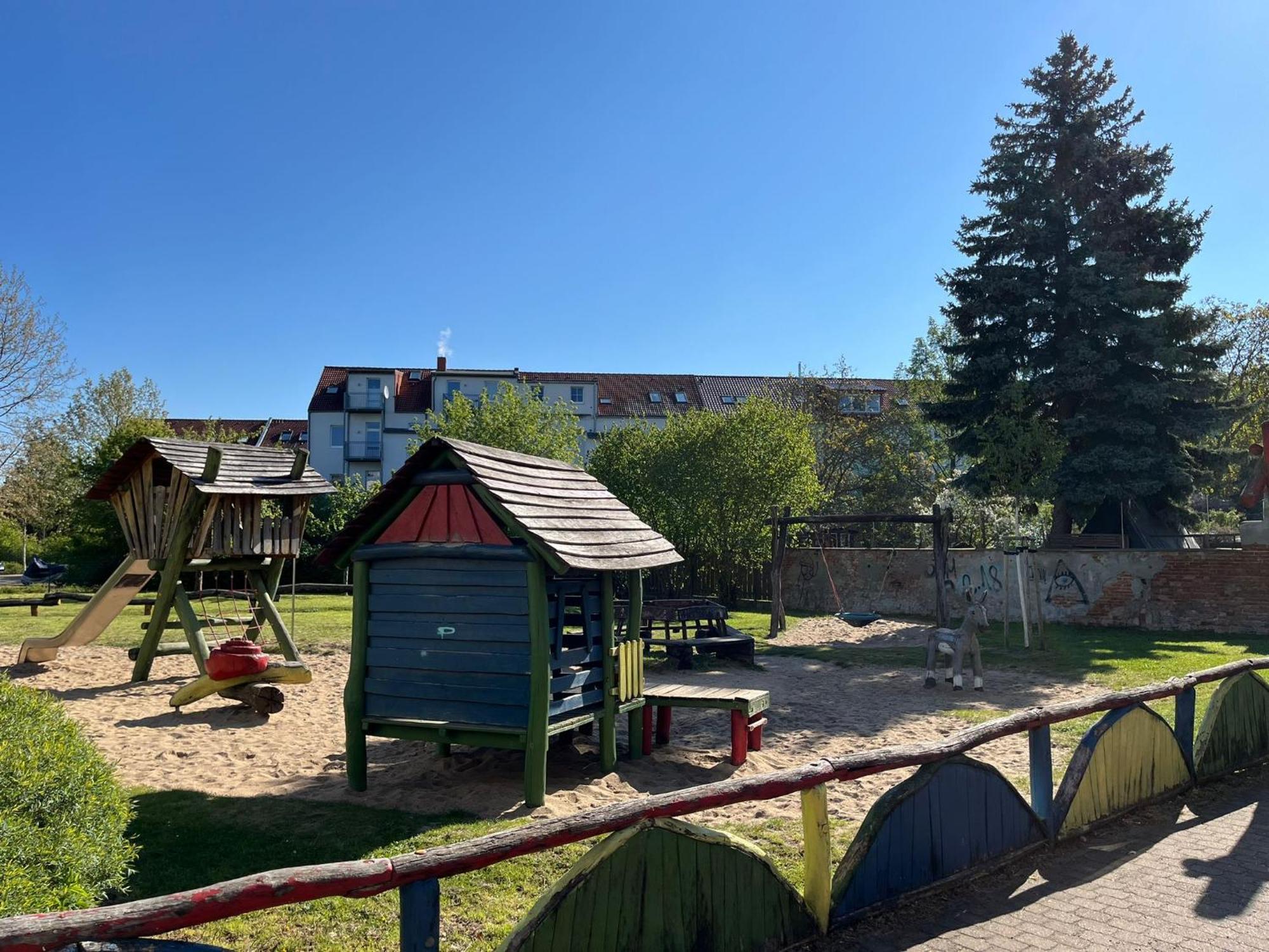 Fewo "Franzi" 5 Personen, Zentrale Lage, Parkplatz Dessau-Rosslau Dış mekan fotoğraf